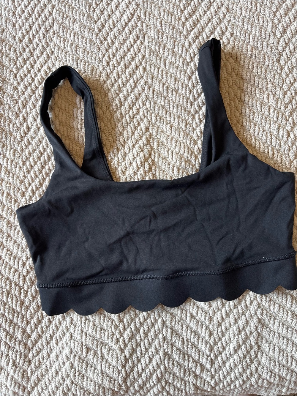 JoyLab Black Scallop-Hem Sports Bralette